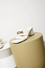 Load image into Gallery viewer, Cassatt - Porcelain (40)