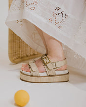 Load image into Gallery viewer, Koko - Straw