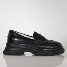 Load image into Gallery viewer, Shadow Loafer - Black (37,38,40,41)