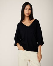 Load image into Gallery viewer, Eslina Rachelle 2/4 Pullover - Black