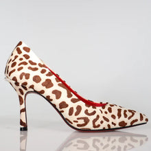 Load image into Gallery viewer, Jenna - Leo Print