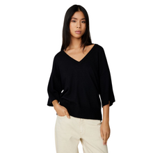 Load image into Gallery viewer, Eslina Rachelle 2/4 Pullover - Black