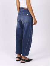 Load image into Gallery viewer, Toni Barrel Jeans - Blue