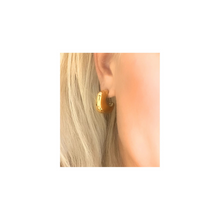 Load image into Gallery viewer, Orbe Studs - Gold
