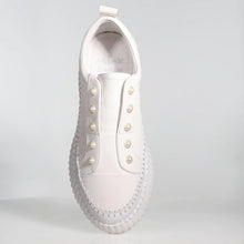 Load image into Gallery viewer, Pearlzie - White Milled/White Smooth Trim (size 42)

