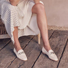 Load image into Gallery viewer, Sense - White
