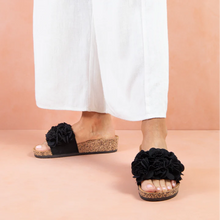 Load image into Gallery viewer, Corsage - Black
