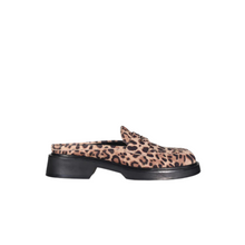 Load image into Gallery viewer, Lucinda - Leopard

