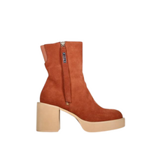 Load image into Gallery viewer, Nikita - Rust Cow Suede
